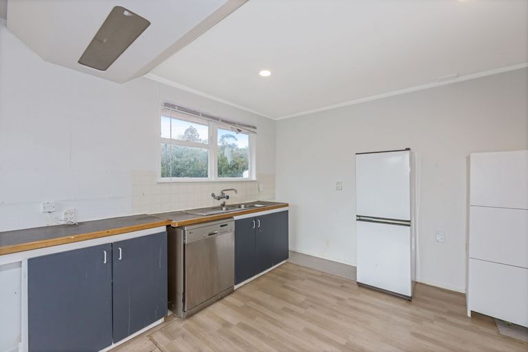 Photo of property in 38 Lanigan Street, Birkdale, Auckland, 0626