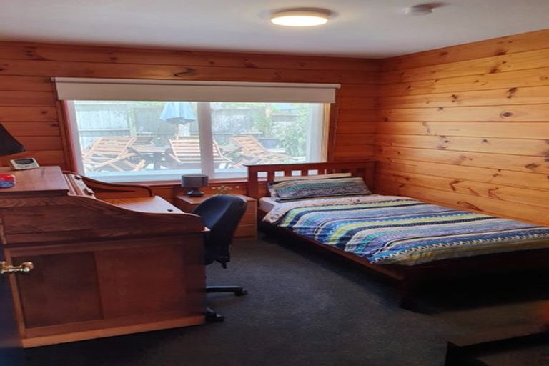 Photo of property in 39a Pohutukawa Avenue, Shelly Park, Auckland, 2014