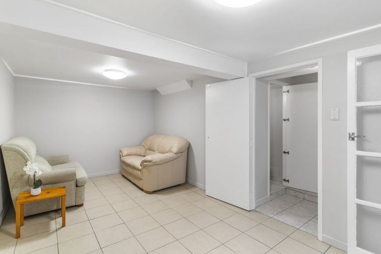 Photo of property in 15 Quebec Road, Milford, Auckland, 0620