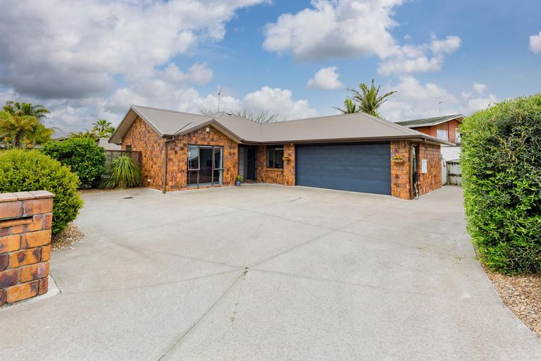 Photo of property in 7 Kimshee Way, Tuakau, 2121