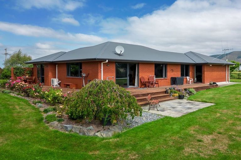 Photo of property in 11 Hunt Street, Waimate, 7978
