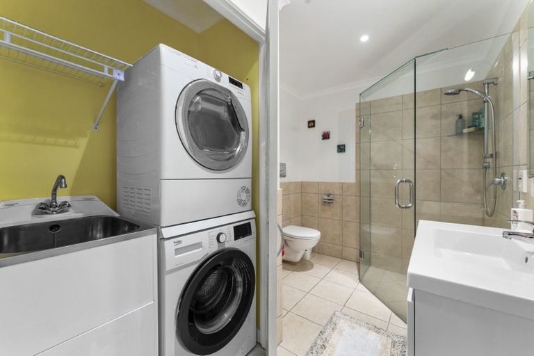 Photo of property in 210/136 Marine Parade, Mount Maunganui, 3116