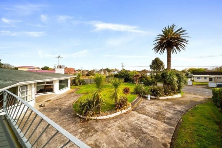 Photo of property in 161 South Road, Hawera, 4610