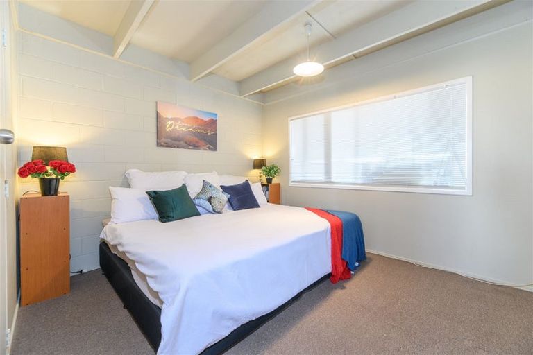 Photo of property in 3/5 Keeling Road, Henderson, Auckland, 0612