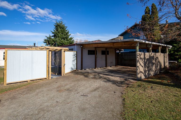 Photo of property in 10 Railway Terrace, Millers Flat, Roxburgh, 9572
