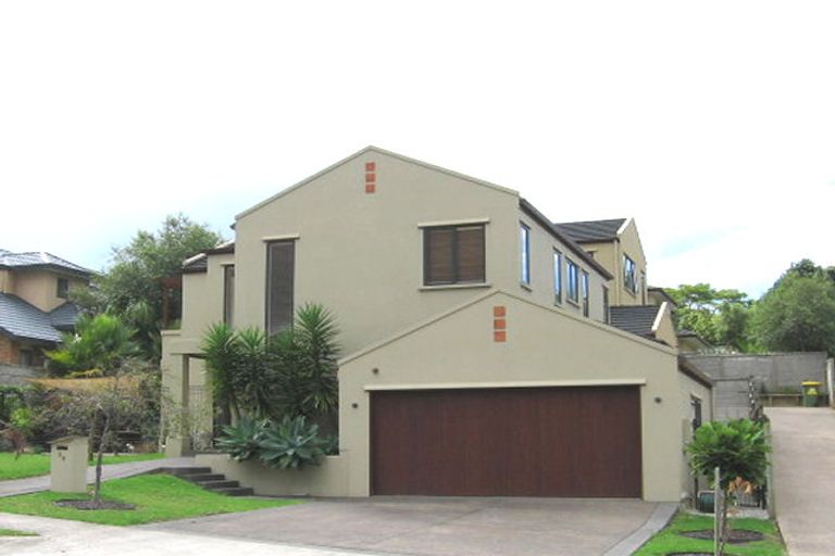 Photo of property in 39 Hogarth Rise, West Harbour, Auckland, 0618