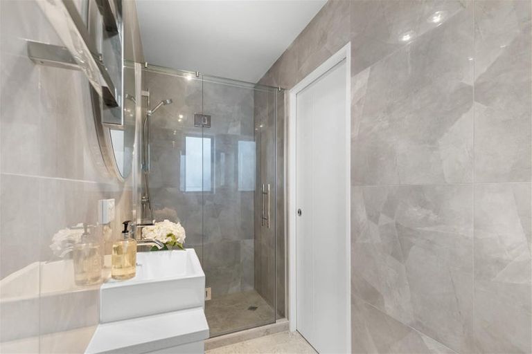 Photo of property in 105b Grove Road, Papakura, 2110