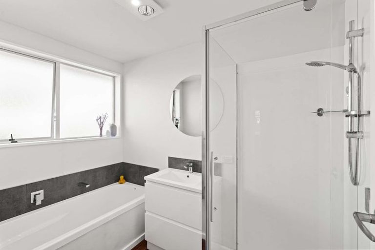 Photo of property in 5 Patterson Terrace, Halswell, Christchurch, 8025