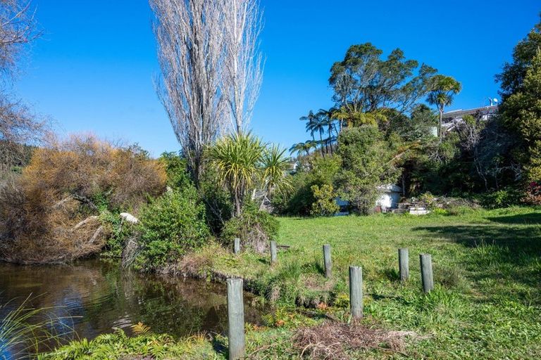 Photo of property in 30 Okawa Bay Road, Tikitere, Rotorua, 3074
