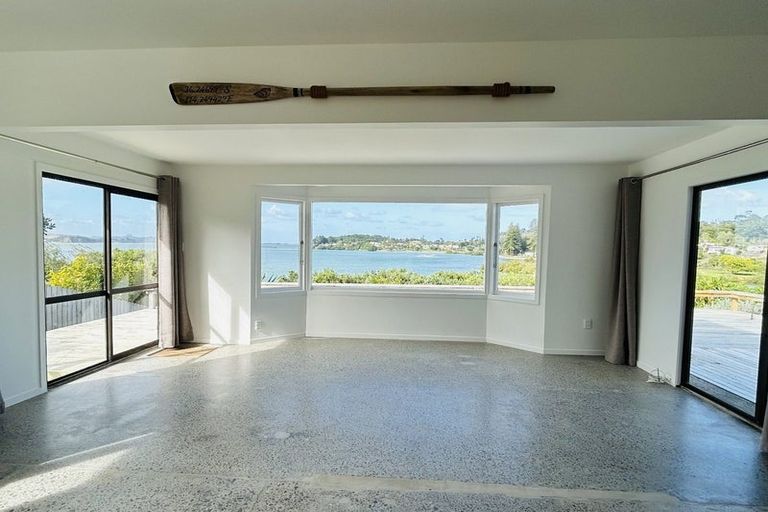 Photo of property in 12 Moana Road, Tinopai, Matakohe, 0593