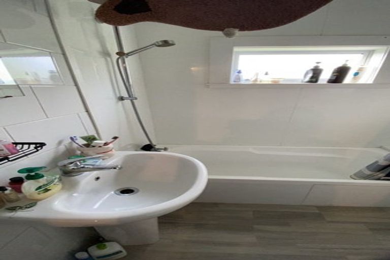 Photo of property in 54 Verviers Street, Karori, Wellington, 6012