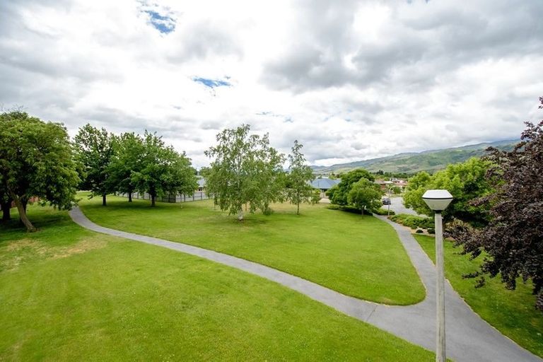 Photo of property in 17 Sarita Place, Cromwell, 9310