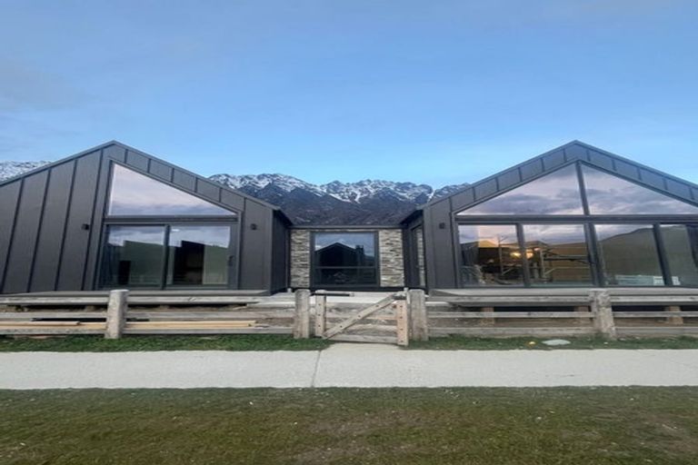 Photo of property in 8 Taurus Lane, Jacks Point, 9371