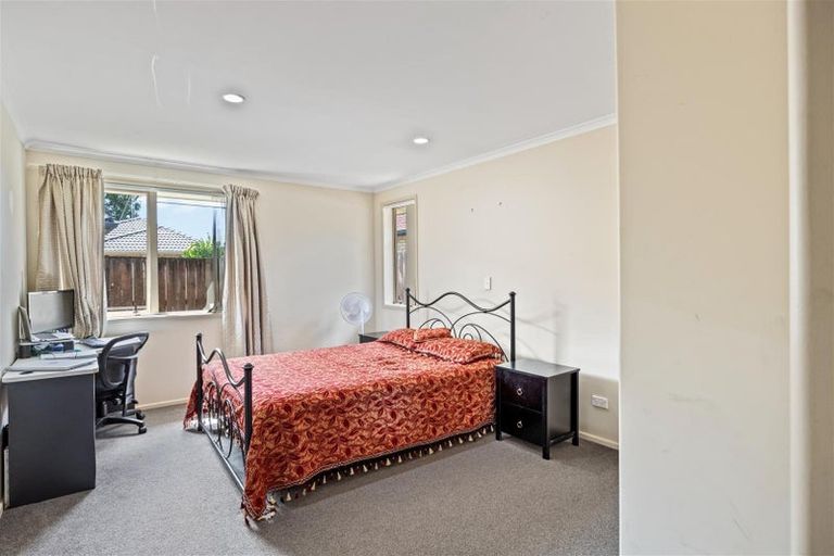 Photo of property in 221 Old Farm Road, Hamilton East, Hamilton, 3216