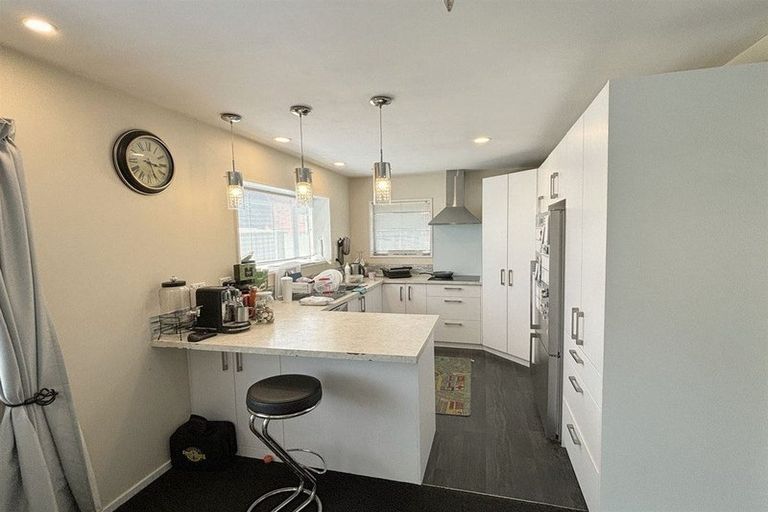 Photo of property in 1 Brockhall Lane, Avonhead, Christchurch, 8042