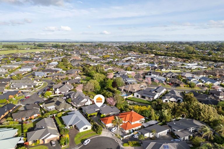 Photo of property in 15 Azure Place, Huntington, Hamilton, 3210