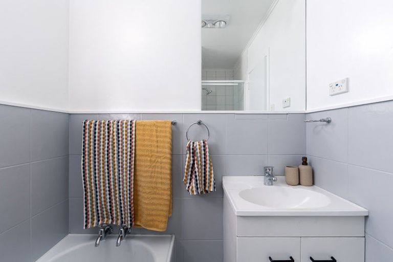 Photo of property in 24 Daphne Place, Outer Kaiti, Gisborne, 4010