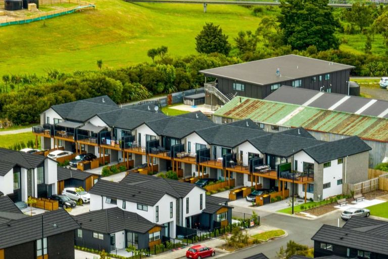 Photo of property in 6 Parenga Lane, Kumeu, 0810