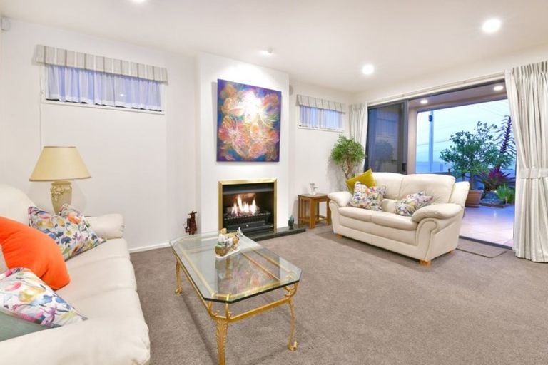 Photo of property in 13 Joydon Place, Stanmore Bay, Whangaparaoa, 0932