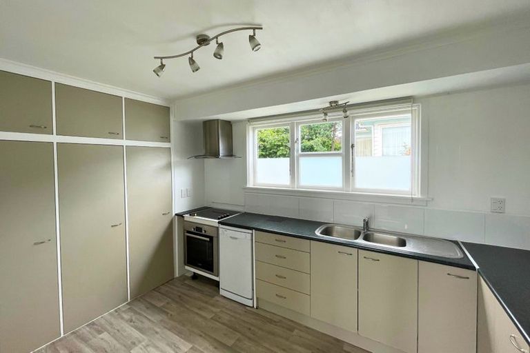 Photo of property in 15 Gray Avenue, Paraparaumu Beach, Paraparaumu, 5032