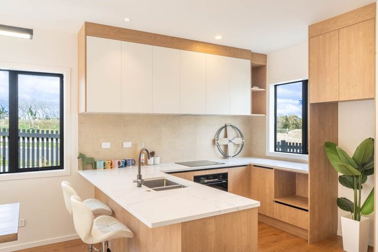 Photo of property in 3 Whiteywood Street, Westgate, 0814