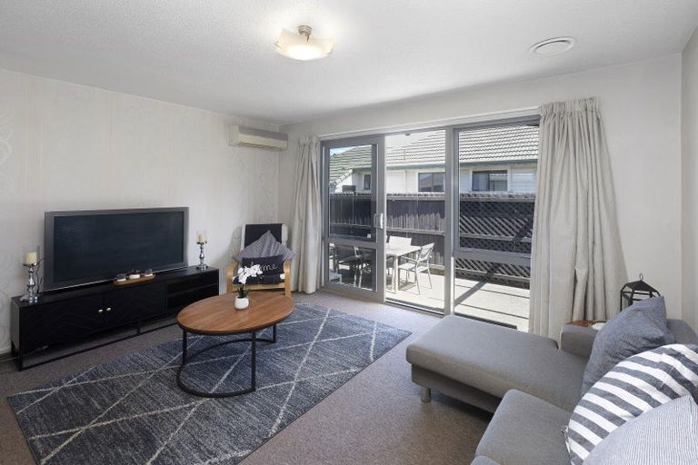 Photo of property in 22 Ravenna Street, Avonhead, Christchurch, 8042