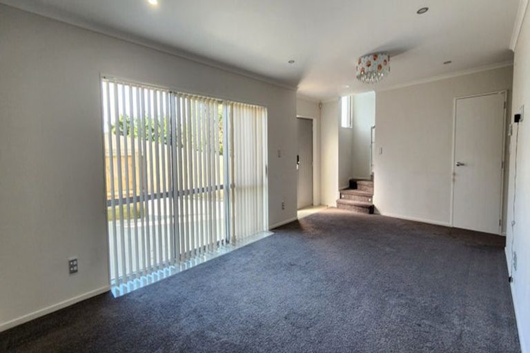 Photo of property in 10a Malte Brun Place, Papatoetoe, Auckland, 2025
