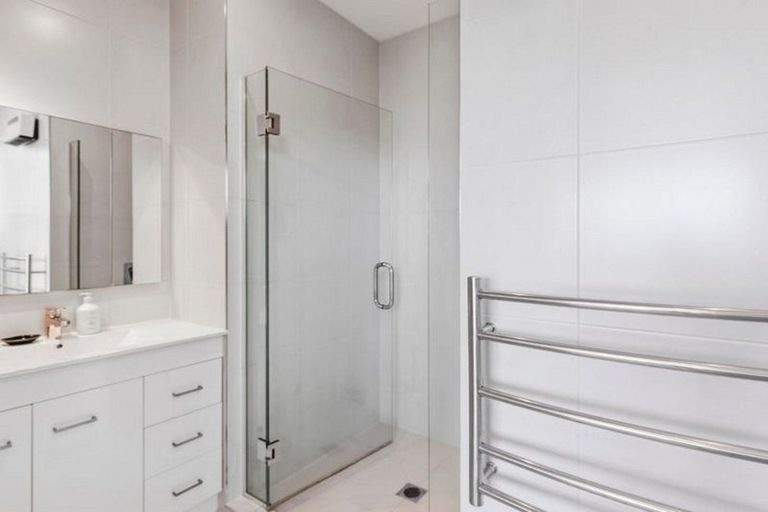 Photo of property in 1171 Whangaparaoa Road, Gulf Harbour, Whangaparaoa, 0930