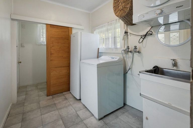 Photo of property in 300 Thames Coast Sh25 Road, Thornton Bay, Thames, 3575