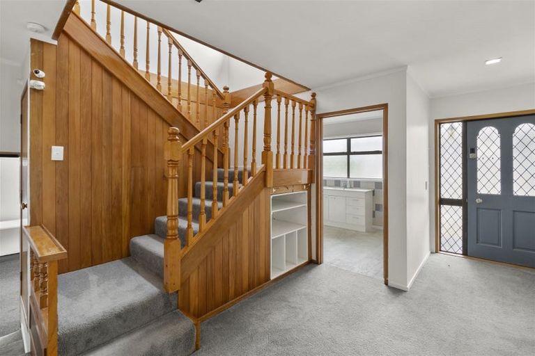 Photo of property in 9 Gloria Avenue, Te Atatu Peninsula, Auckland, 0610