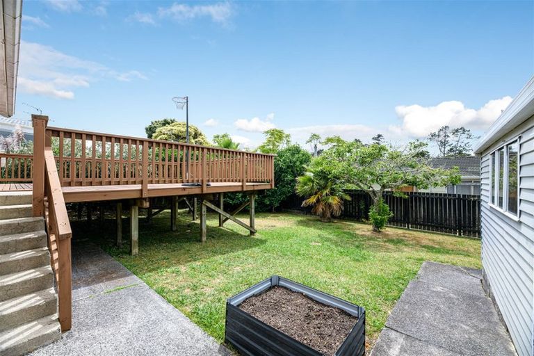 Photo of property in 44 Fitzwater Place, Henderson, Auckland, 0612