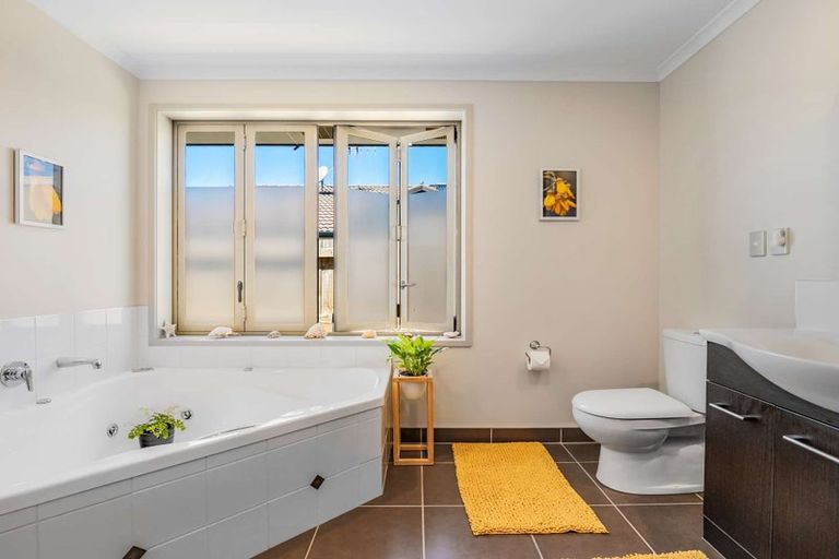 Photo of property in 12 Addison Court, Papamoa Beach, Papamoa, 3118