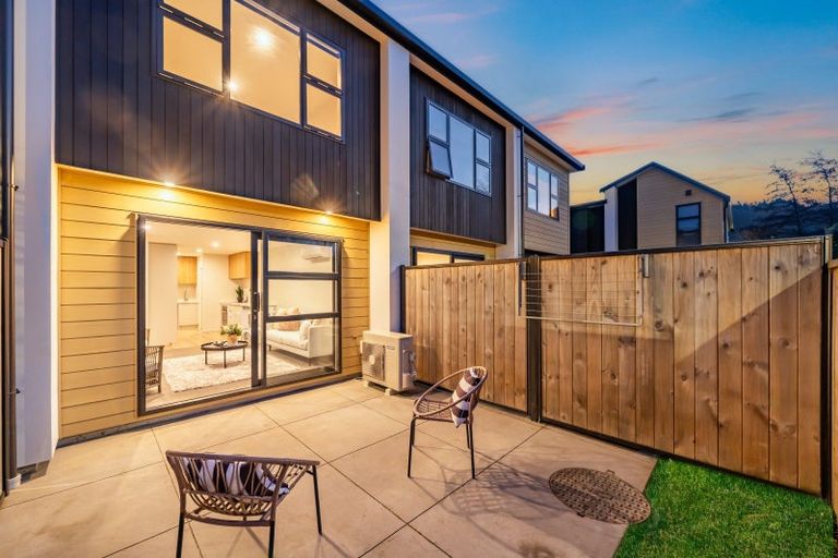 Photo of property in 7/240 Stokes Valley Road, Stokes Valley, Lower Hutt, 5019