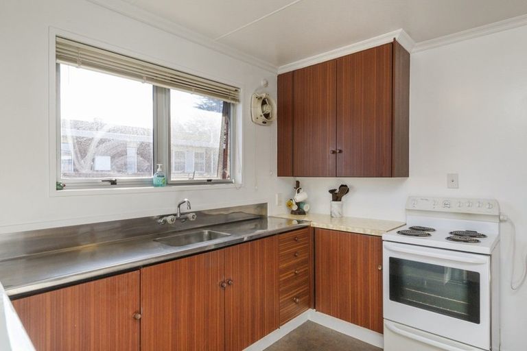 Photo of property in 24 Shelton Place, Feilding, 4702