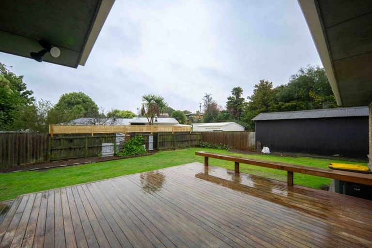 Photo of property in 2 Windsor Road, Maeroa, Hamilton, 3200