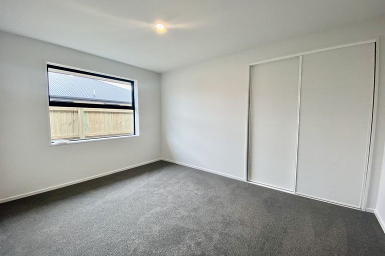 Photo of property in 32 Blakes Road, Belfast, Christchurch, 8051