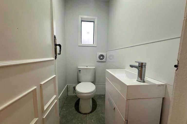 Photo of property in 720 Massey Road, Mangere, Auckland, 2022