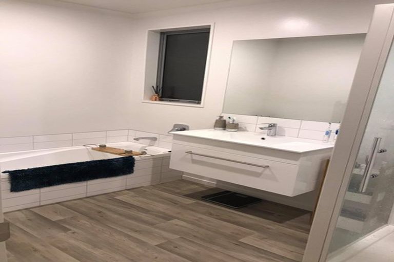 Photo of property in 8 George Square West, Wigram, Christchurch, 8025