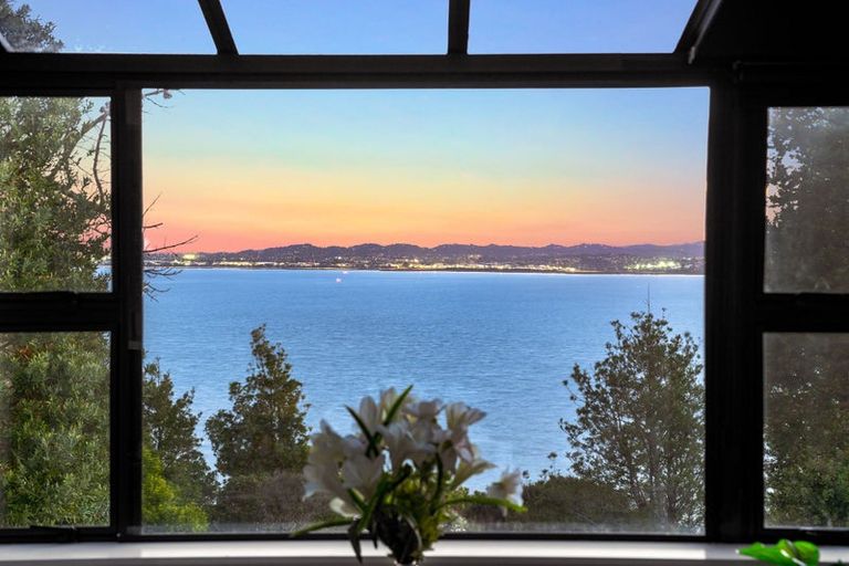 Photo of property in 78 Island Bay Road, Beach Haven, Auckland, 0626