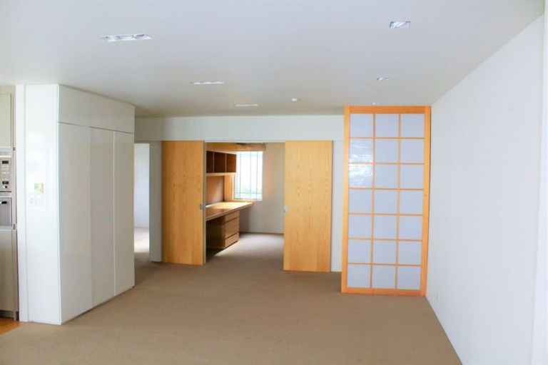 Photo of property in St James Courts, 11/77 Gloucester Street, Christchurch Central, Christchurch, 8013