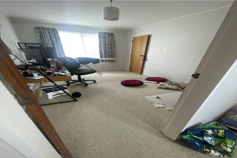 Photo of property in 75u3 Delhi Crescent, Khandallah, Wellington, 6035
