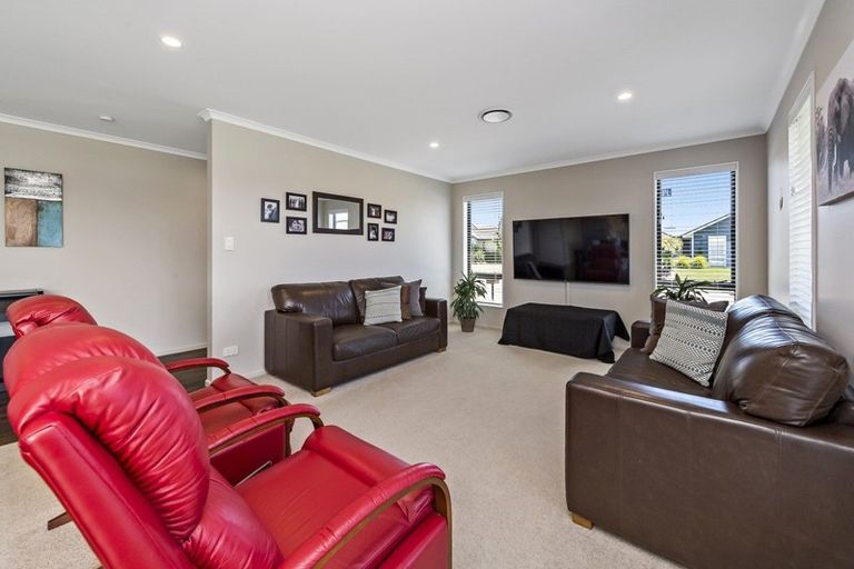 Photo of property in 1 Caracara Place, Rolleston, 7615