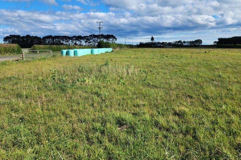 Photo of property in 6 Mcalpine Road, Hawera, 4672