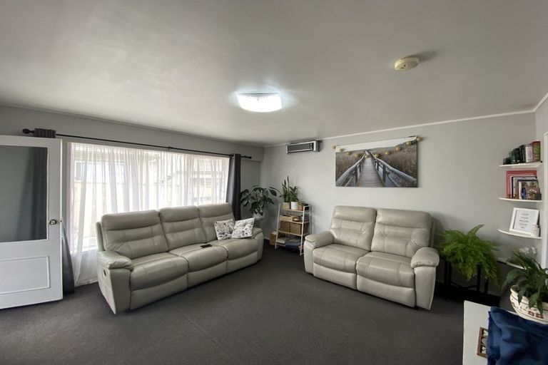 Photo of property in 2/13 Lochinver Road, Papatoetoe, Auckland, 2025