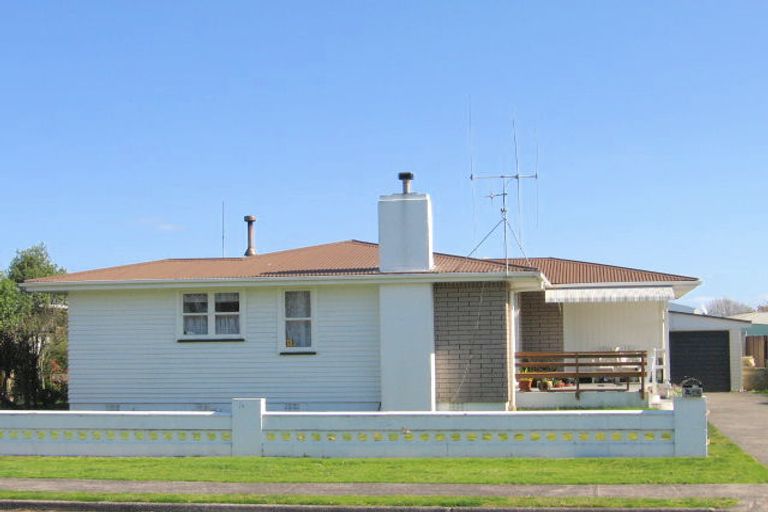 Photo of property in 14 Farm Street, Mount Maunganui, 3116