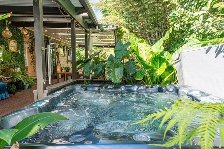 Photo of property in 33 Resthill Crescent, Glenview, Hamilton, 3206