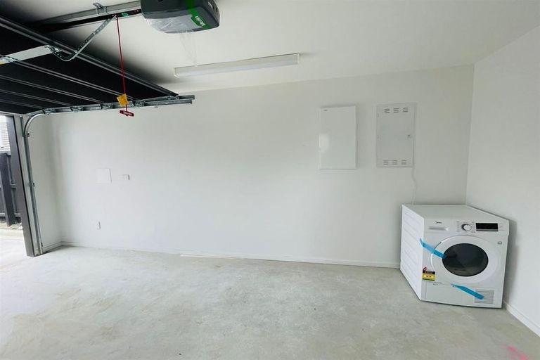 Photo of property in 63c Waimairi Road, Upper Riccarton, Christchurch, 8041