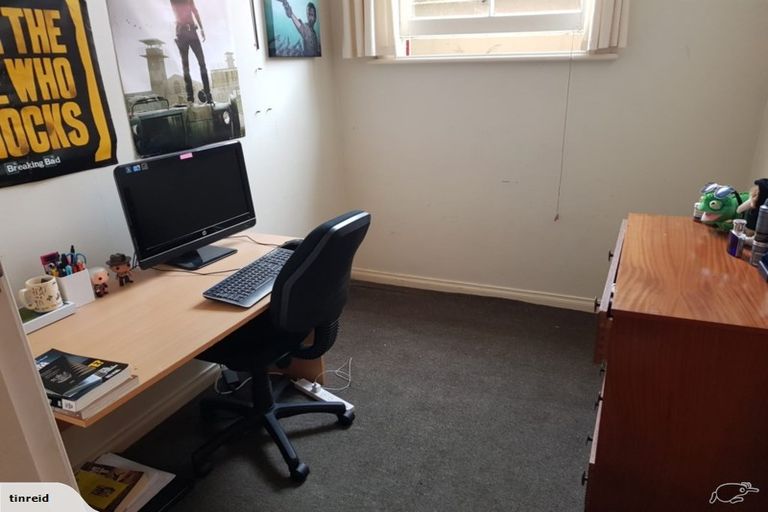 Photo of property in 25 Douglas Street, Mount Cook, Wellington, 6021