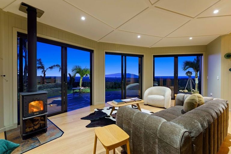 Photo of property in 14 Wilson Way, Waikanae, 5036