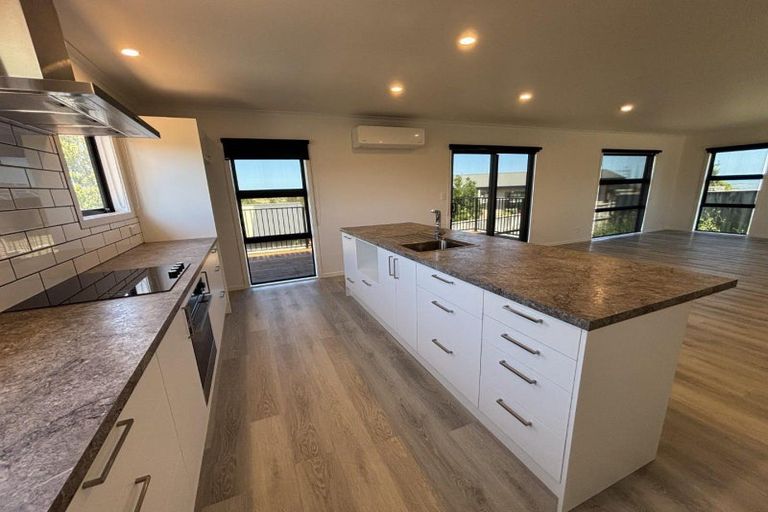 Photo of property in 12 Maxwell Avenue, Durie Hill, Whanganui, 4500